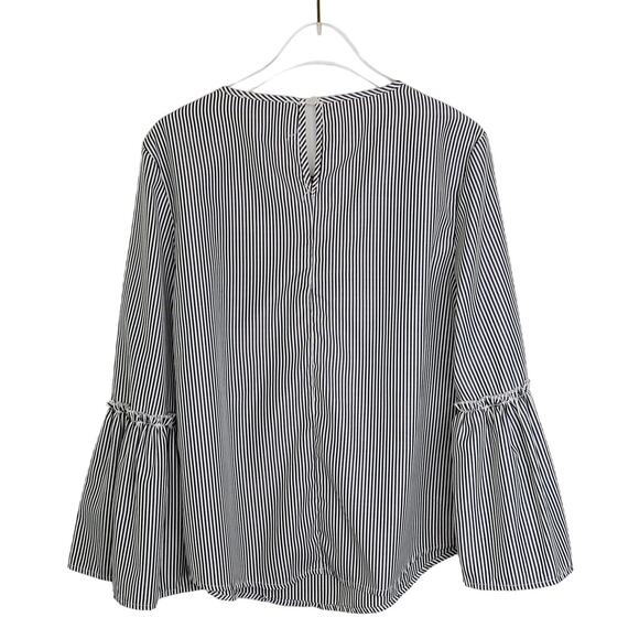 Kontrol Contemporary Gray & White Ruffle Sleeve Striped Blouse Medium Preppy - Picture 3 of 6